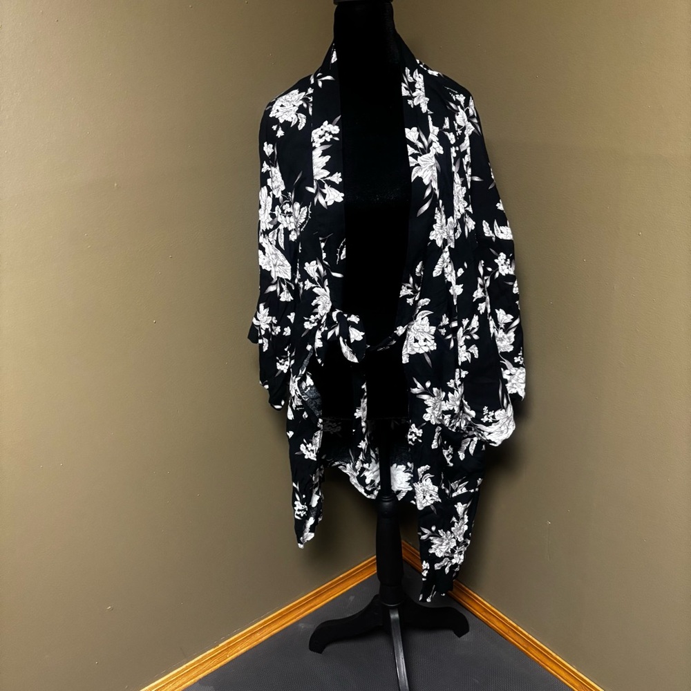 Spiritual Gangster Tie Front Kimono with Floral Pattern One Size Fits Most - Picture 2 of 5